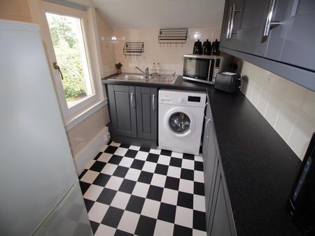 1 bedroom flat to rent - Photo 2