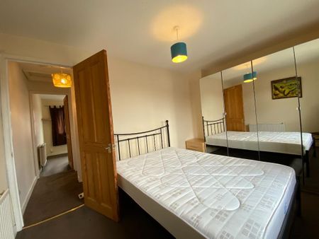 2 bedroom terraced house to rent - Photo 3