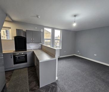 1 bedroom duplex to rent - Photo 2