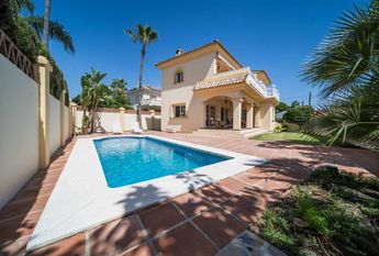 3 bedroom luxury Villa for rent in Marbella, Andalusia