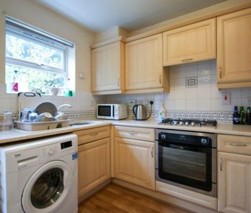 2 bedroom semi-detached house to rent - Photo 6