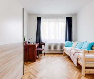 Pronájem bytu 2+1 • 53 m² bez realitkyJeremenkova, Praha - Braník - Photo 2