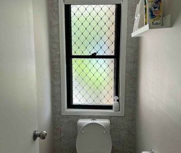 Safety gated townhouses in Runcorn - Photo 2