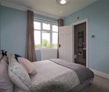 4 bedroom semi-detached house to rent - Photo 5