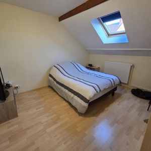 Location Appartement 1 pièce 38m² LE CREUSOT 71200 - Photo 2