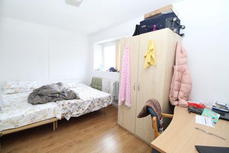 St Michaels Court, Wood Road, Treforest - Photo 4