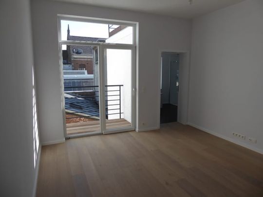 Appartement te huur - Photo 1