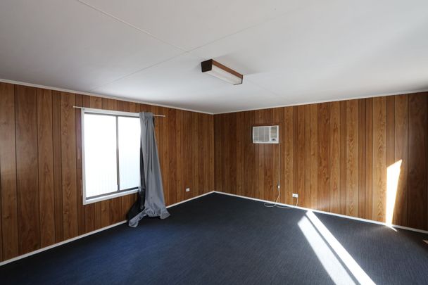 216-218 Pell Street - Photo 1