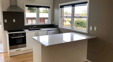 Just Renovated, Light and Bright, End Unit of ... - Photo 4