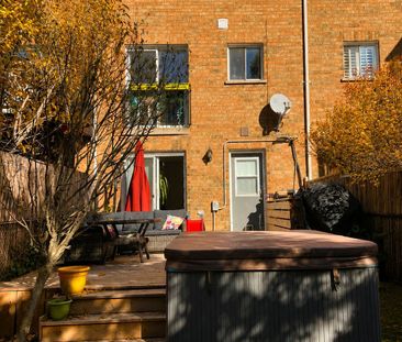 For Lease - 371 Fairgate Way, Oakville, Ontario - Photo 3