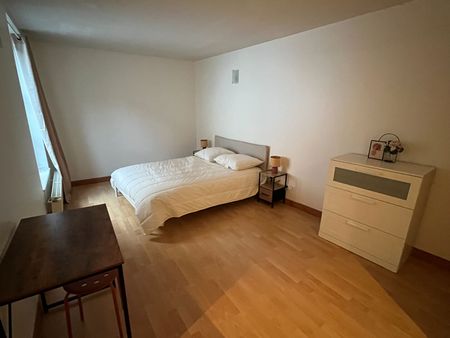 Location Appartement 2 pièces 48m² LILLE 59000 - Photo 3