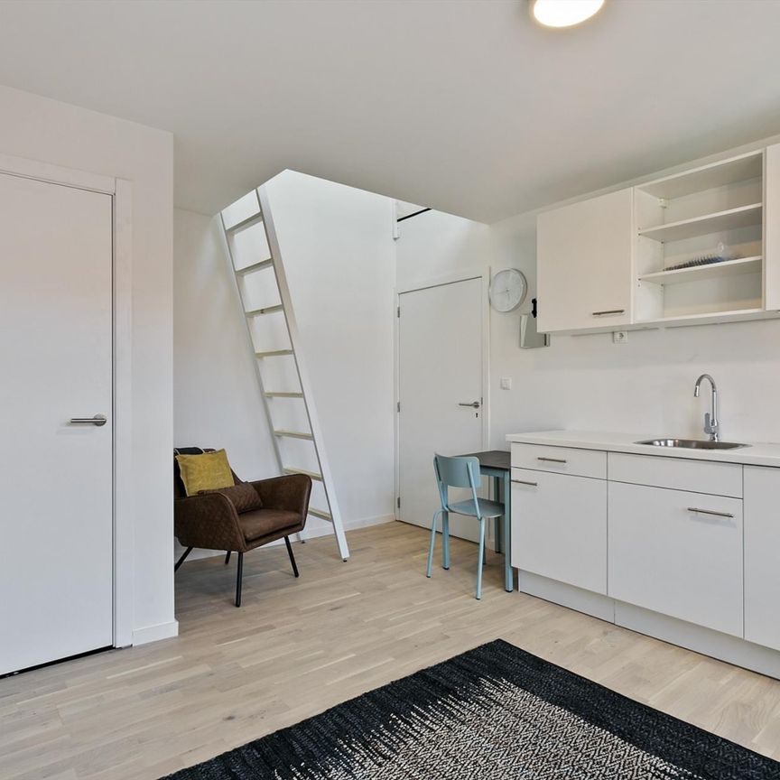 Beautiful duplex studio in downtown Leuven! AVAILABLE STARTING IN THE SECOND SEMESTER! - Photo 1