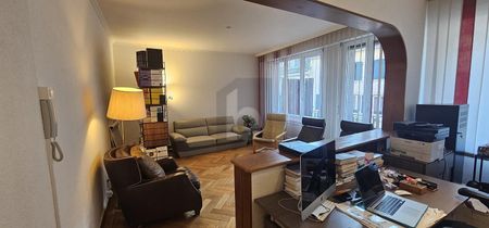 PRIX EXCEPTIONNEL ! AU COEUR DE PAYERNE - Photo 4