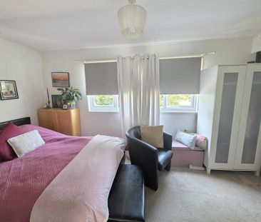 4 Bedroom House To Let - Photo 2