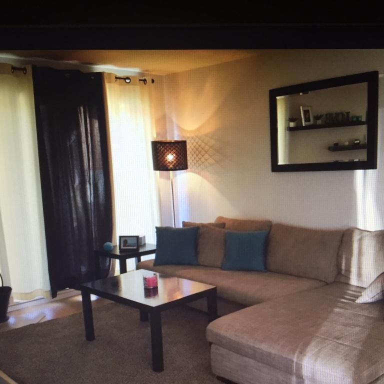 4 1/2 Cité de la Santé niveau terrasse - Photo 1