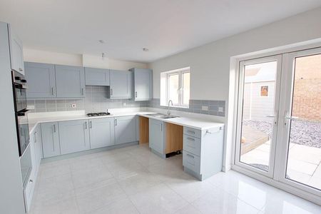 3 bedroom terraced house to rent - Photo 4