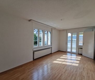 Geräumige 4.5 Zimmer Wohnung mit Terrasse - Foto 4