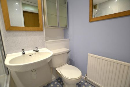 1 bedroom flat to rent - Photo 5
