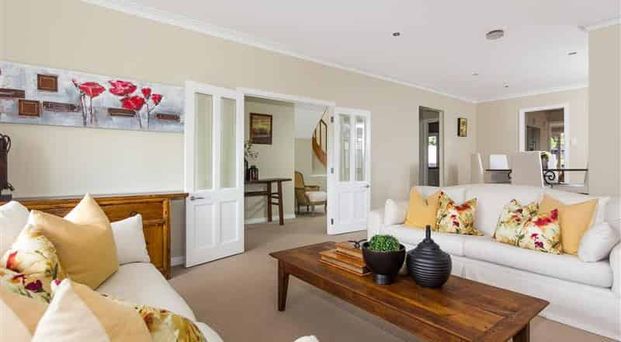 REMUERA - 4 Bedrooms House (plus 1 Office) - Photo 1