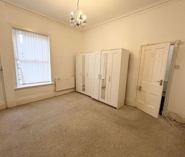 4 bedroom property to rent - Photo 2