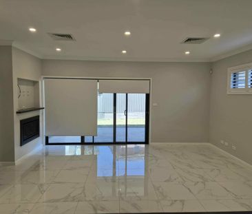 Modern 4-Bedroom Home for Rent - Photo 5