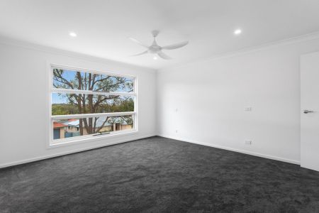 Quality Home At its Finest - Photo 3