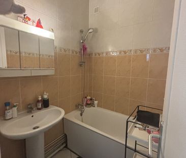 Location Appartement 1 pièce 33m² - Photo 4