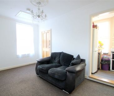 Summer Hill, - Photo 1