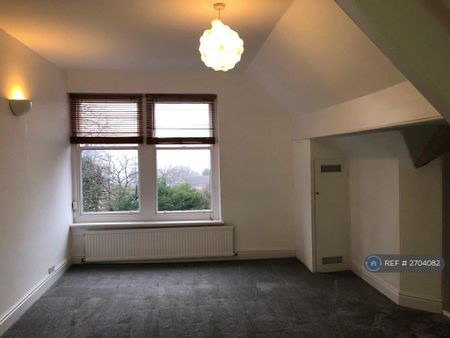2 bedroom flat to rent - Photo 2