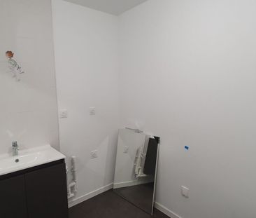 Location Appartement 2 pièces 45m² - Photo 2