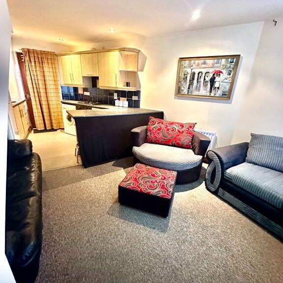 1 Donegall Avenue, Belfast, BT12 6LS - Photo 1