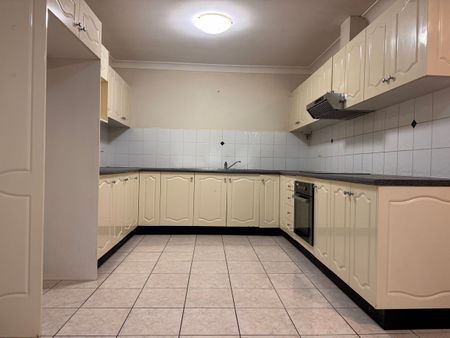 GROUND FLOOR 2 BEDROOM UNIT - Photo 4