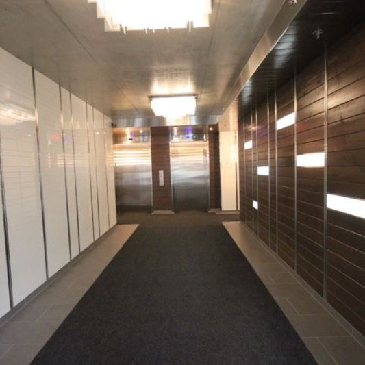 Condo au cœur du Centre-Ville: 1 chambre, COMPLÈTEMENT MEUBLÉ - Photo 1