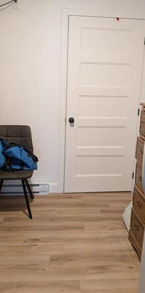 4-1/2 rez-de-chaussée - Photo 1