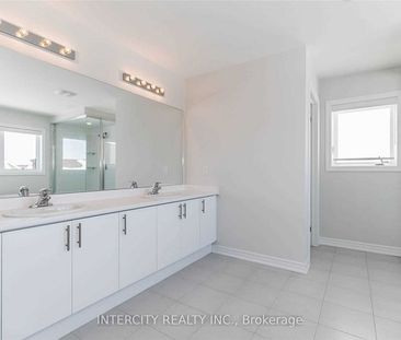 For Lease - 1809 Emberton Way, Innisfil, Ontario - Photo 2