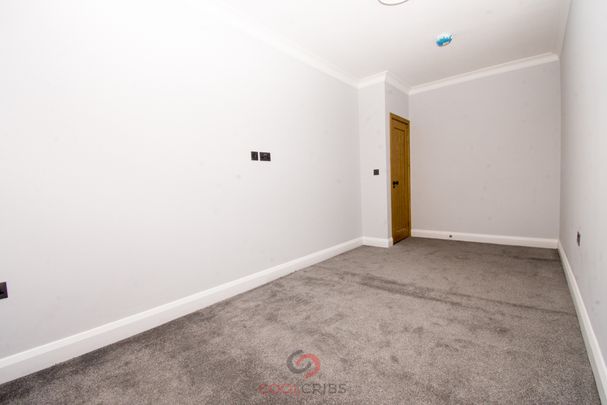 Elgin Avenue, Maida Vale, London, W9 - Photo 1