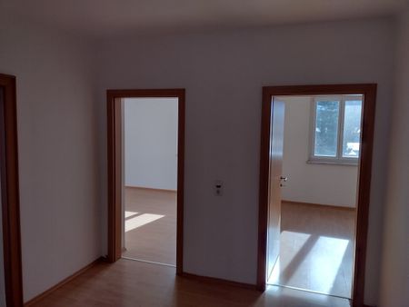 geräumige 3-Raum Wohnung mit herrlichem Ausblick - Photo 3