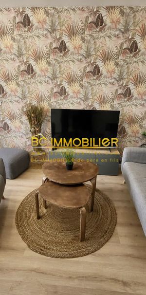 Location Appartement 5 pièces 94m² MARSEILLE 9ème - Photo 1