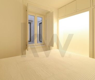 2 room luxury Apartment for rent in Misericórdia, Lisbon - Photo 4