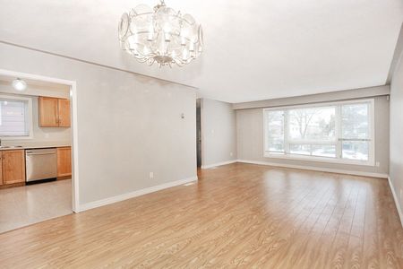 For Lease - 115 Apache Trail Unit# Upper, Toronto, Ontario - Photo 2