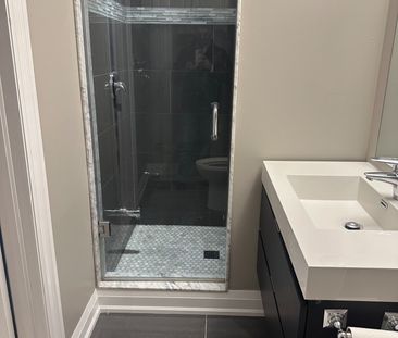 For Lease - 10 Suburban Drive, Mississauga, Ontario - Photo 6