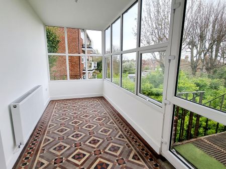 Milton Grange, Arundel Road, Eastbourne - Three-Bedroom Flat - Photo 3