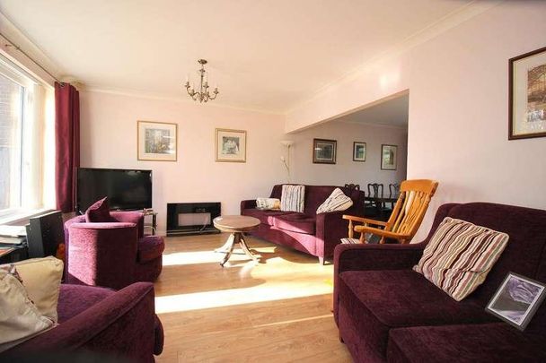 Sycamore Grove, Springwell, Gateshead, NE9 - Photo 1