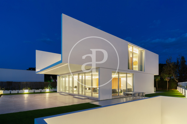 House for rent with Terrace in Torre en Conill (Betera) - Photo 1