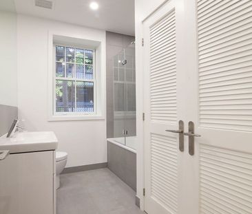 266 Lansdowne Avenue - Photo 2