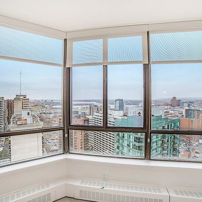 Luxury Apartments at The Carlisle in Downtown Ottawa! RECEIVE 1 MONTH OF FREE RENT! - Photo 1