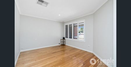 13 Millstream Place, Success, WA 6164 - Photo 4