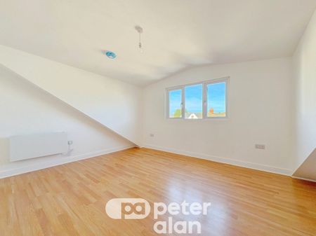 Broadway, Splott, Cardiff - Photo 4