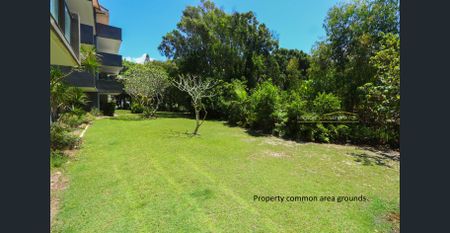 2br well presented top floor north facing unit - Photo 2