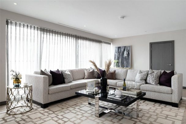 4 bedroom flat to rent - Photo 1